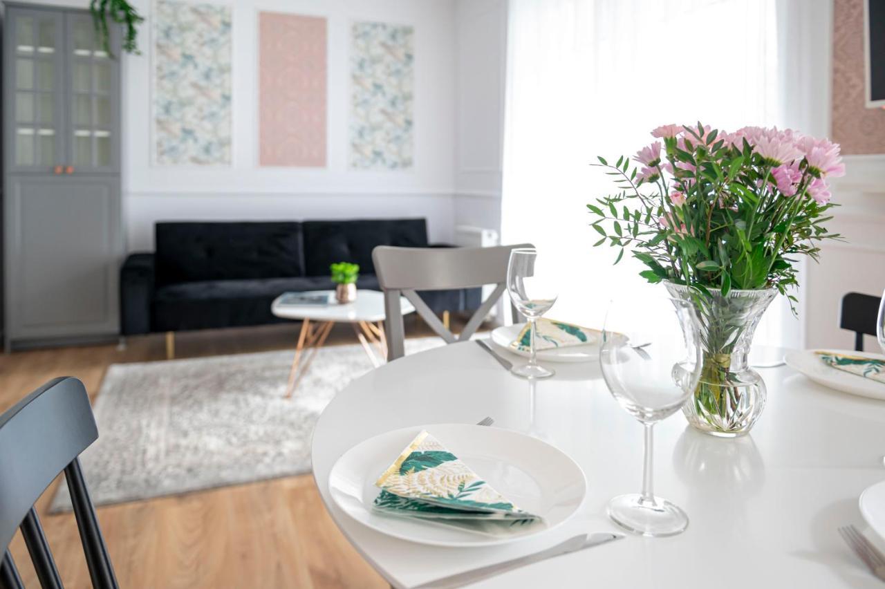 Heaven Apartment In The Old Town With Private Parking Gdansk Exterior photo