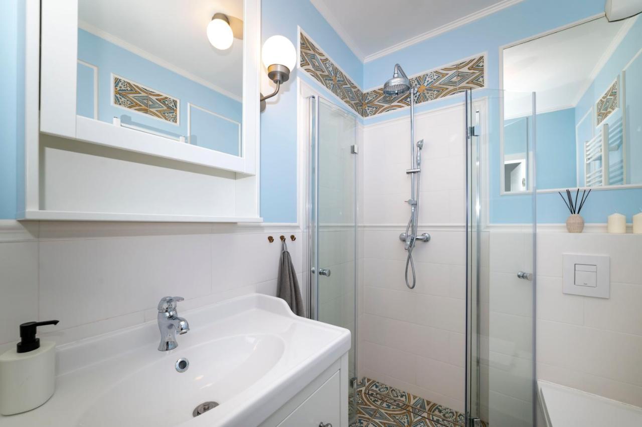 Heaven Apartment In The Old Town With Private Parking Gdansk Exterior photo
